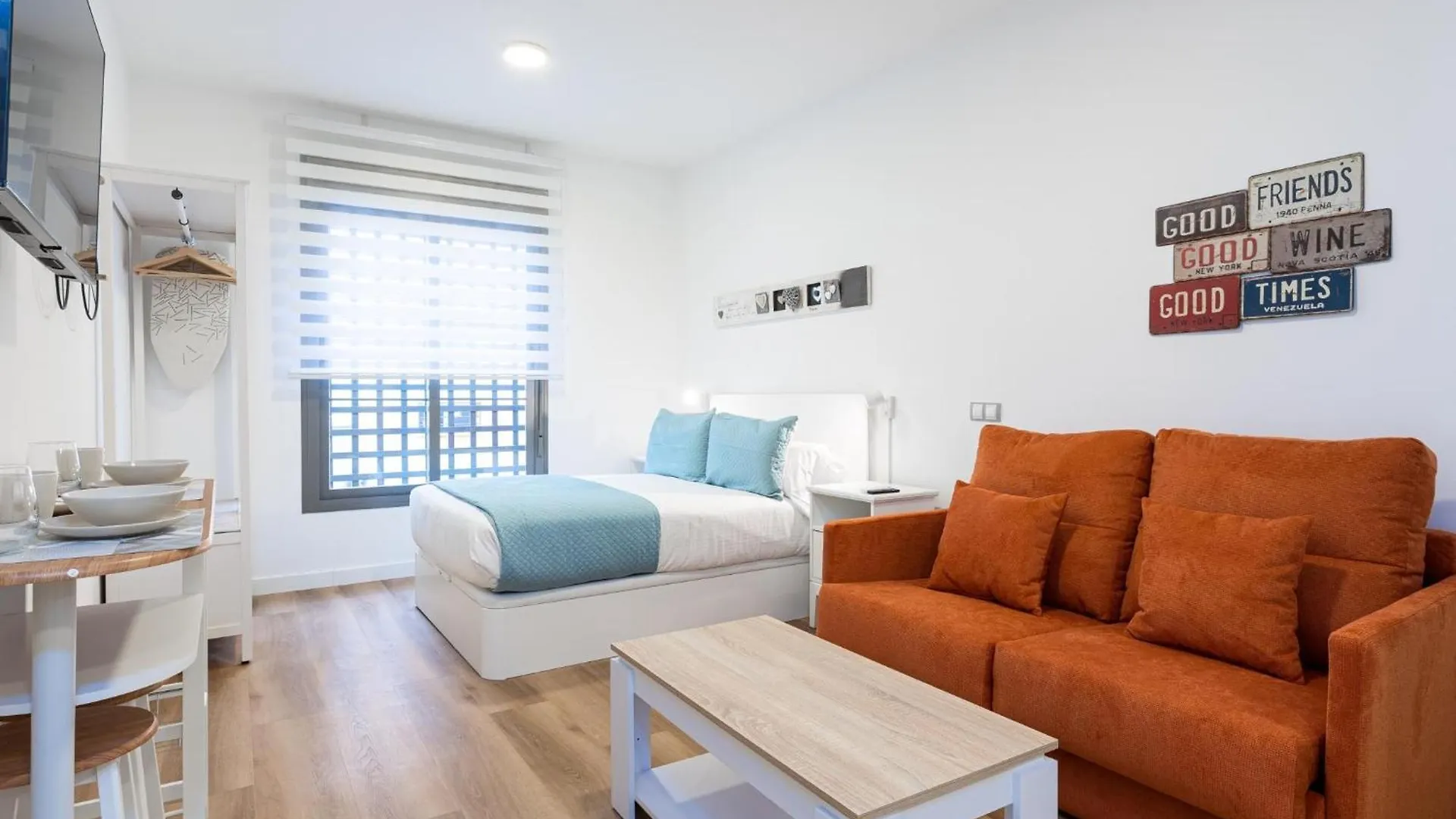 H2M Dos Aceras Loft Ground Floor, Air Conditioning, Wifi Malaga 0*,  Spain