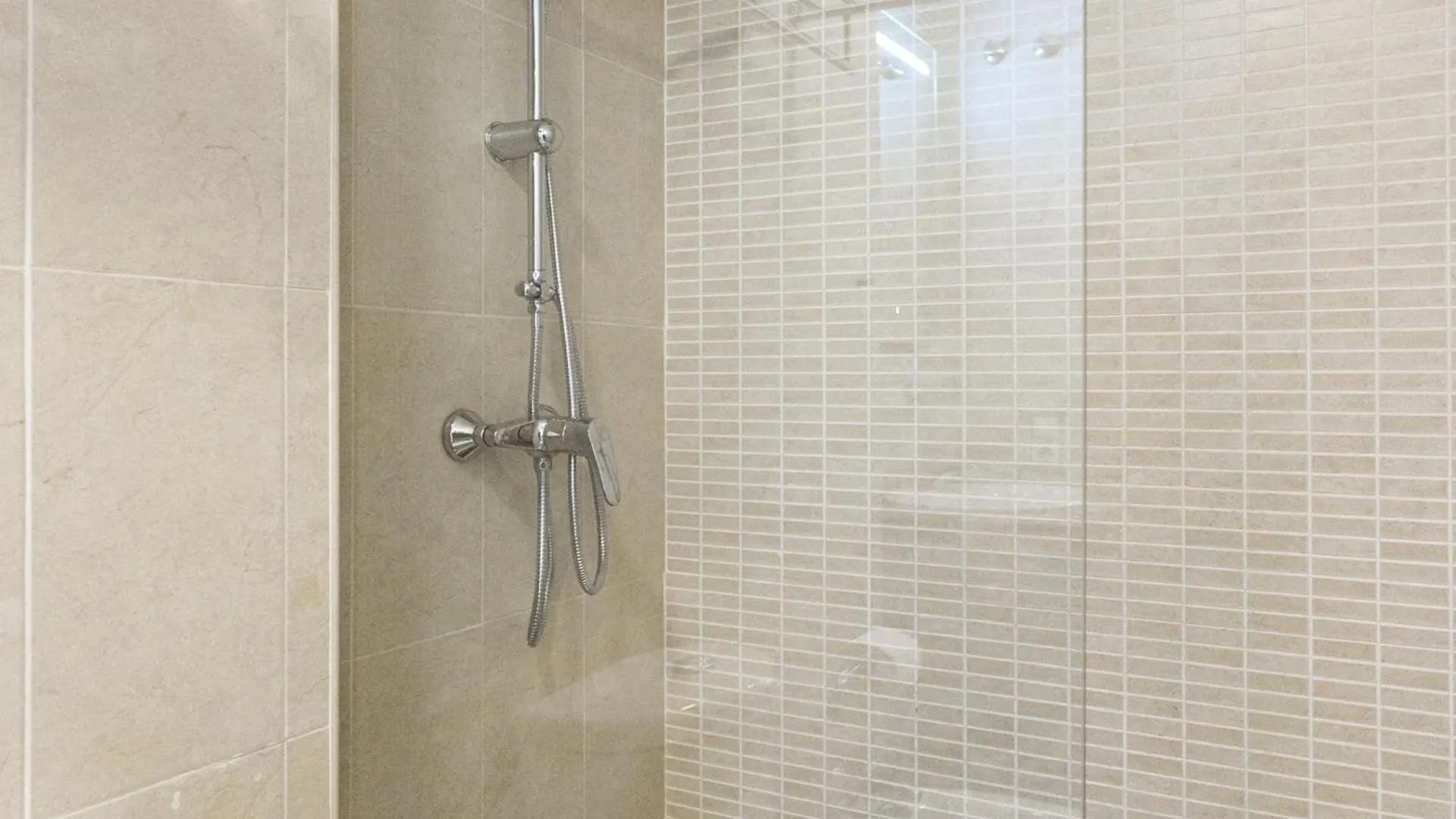 Apartment H2M Dos Aceras Loft Ground Floor, Air Conditioning, Wifi Malaga